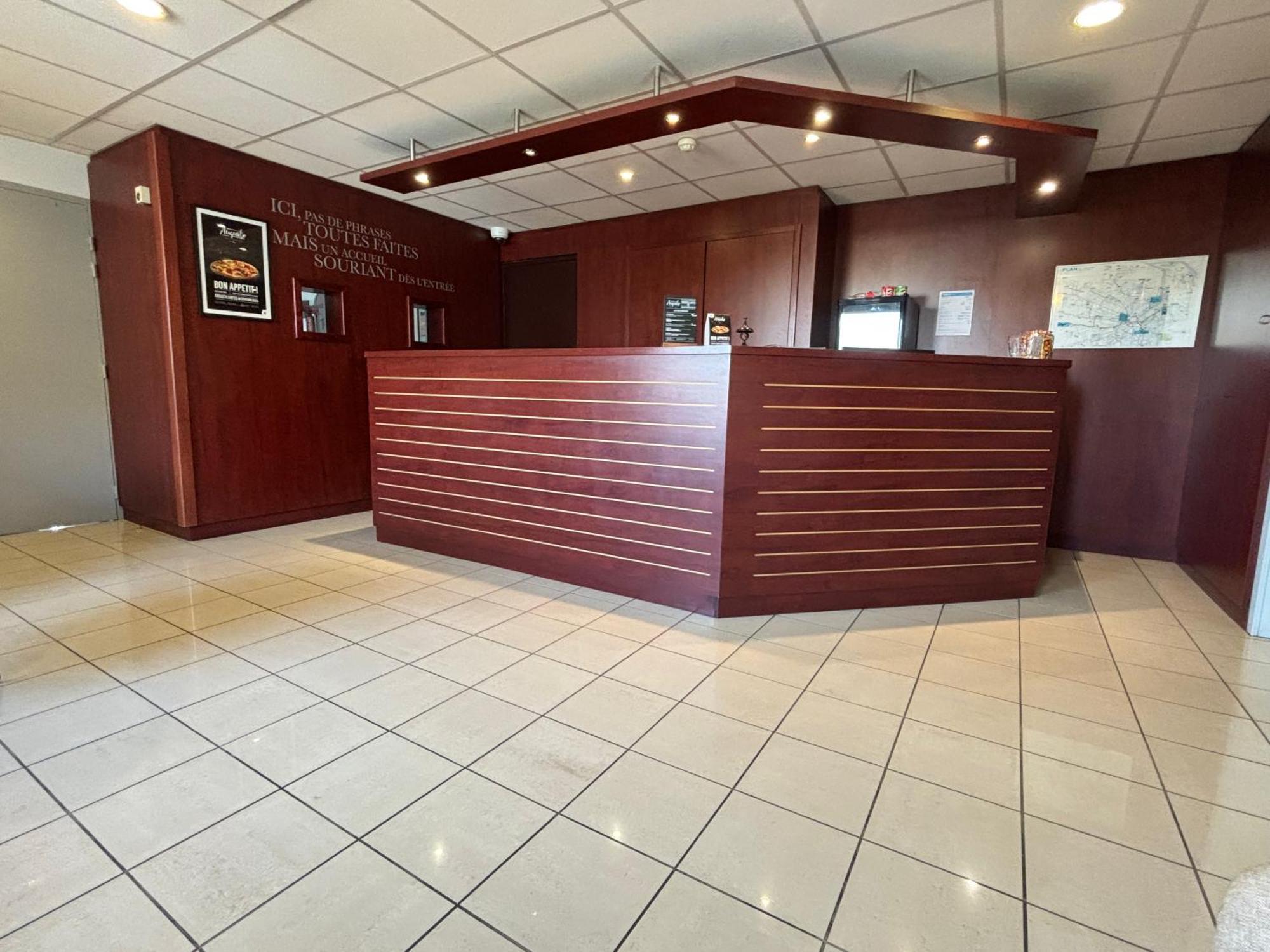 Kyriad Bordeaux Lormont Exterior photo